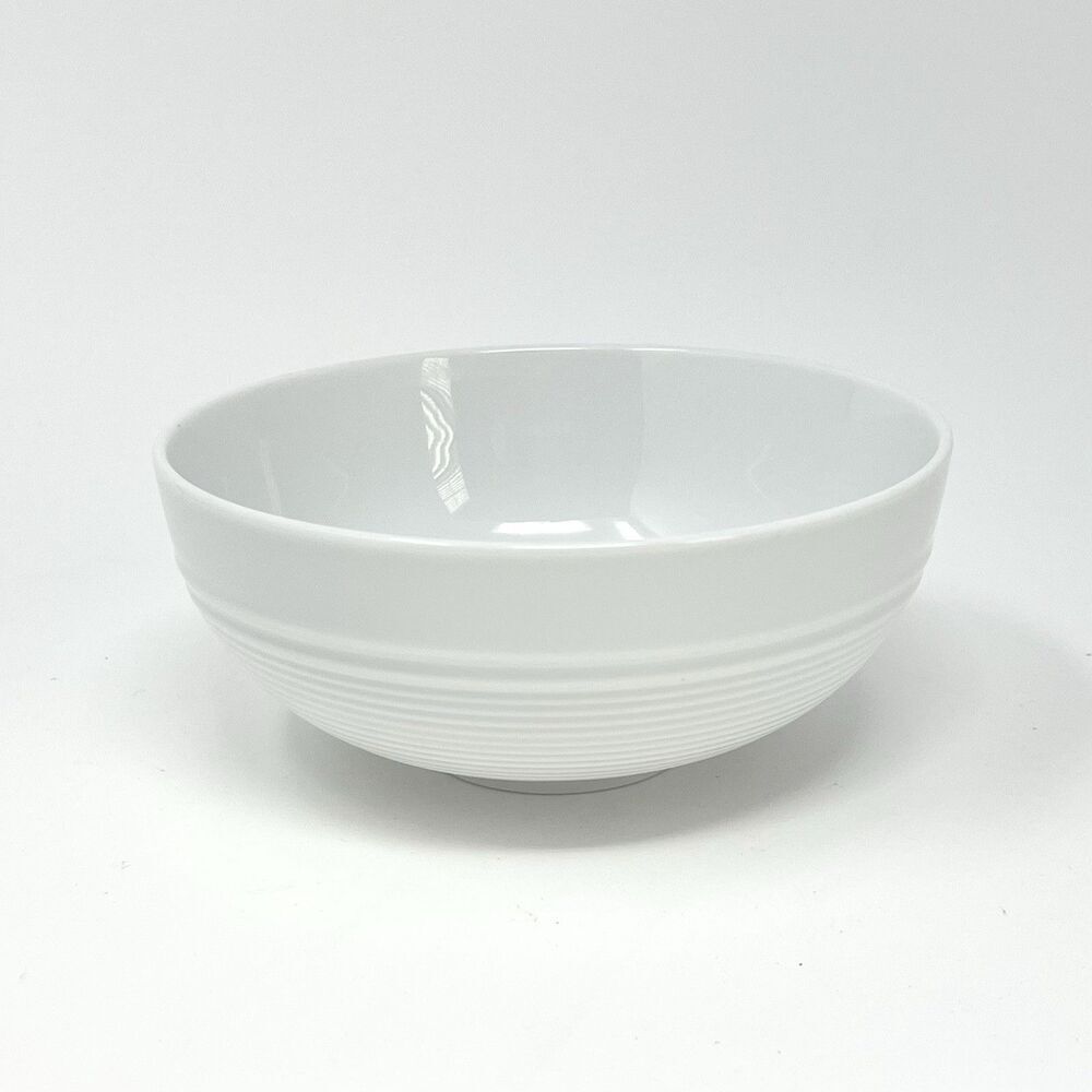 Crate & Barrel White Entree-Halo 5" Fruit Dessert Rice Bowl Rene Ozorio